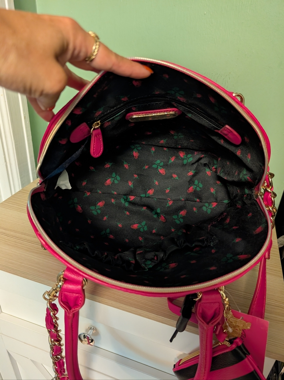 Nwt Betsey Johnson First Kiss Satchel - Picture 16 of 16